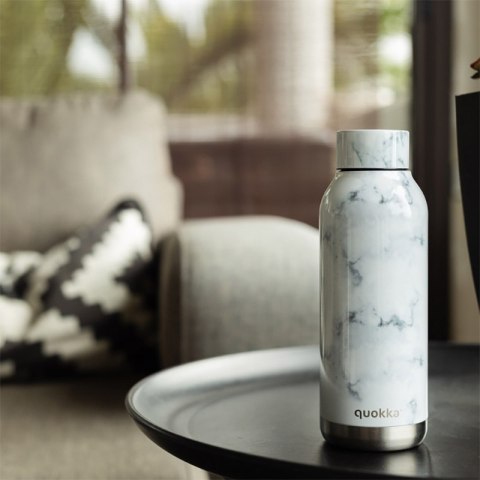 Quokka Solid - Butelka termiczna ze stali nierdzewnej 510 ml (Marble) Quokka Solid - Butelka termiczna ze stali nierdzewnej 510 ml (Marble)