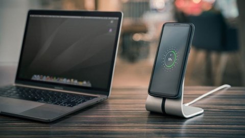 XVIDA (POWER 2) Wireless Charging Desk Stand - Ładowarka indukcyjna Qi 7.5W na biurko (srebrny) XVIDA (POWER 2) Wireless Charging Desk Stand - Ładowarka indukcyjna Qi 7.5W na biurko (srebrny)