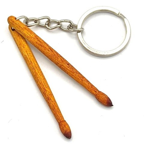 Breloczek - pałeczki perkusji - mahoń ECK-2003; 6x11x0,5cm Breloczek - pałeczki perkusji - mahoń ECK-2003; 6x11x0,5cm
