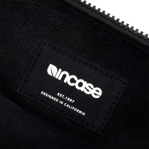 Incase Compact Sleeve in Woolenex - Pokrowiec z kieszenią MacBook Pro 14" (M3/M2/M1/2023-2021) (granatowy) Incase Compact Sleeve in Woolenex - Pokrowiec z kieszenią MacBook Pro 14" (M3/M2/M1/2023-2021) (granatowy)