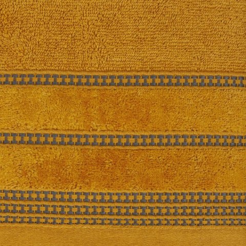Ręcznik 70x140 Amanda musztardowy z ozdobną welurową bordiurą w pasy frotte 500 g/m2 Eurofirany Ręcznik 70x140 Amanda musztardowy z ozdobną welurową bordiurą w pasy frotte 500 g/m2 Eurofirany