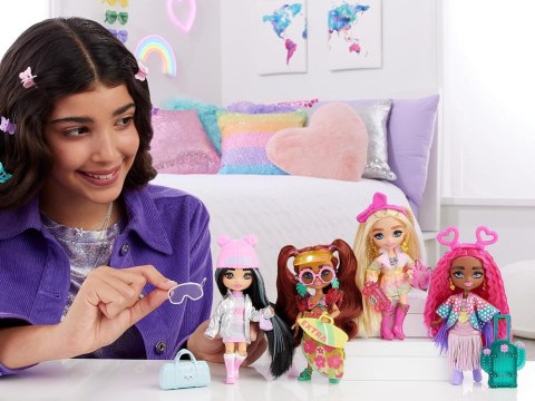 Lalka Barbie Extra Fly Minis w plażowej słonecznej stylizacji ZA5108 Lalka Barbie Extra Fly Minis w plażowej słonecznej stylizacji ZA5108