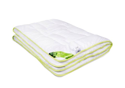 Kołdra antyalergiczna 155x200 Bamboo letnia 600 g biała AMZ Kołdra antyalergiczna 155x200 Bamboo letnia 600 g biała AMZ