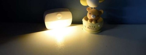 Lampka nocna LED z czujnikiem ruchu Izoxis 22090 Lampka nocna LED z czujnikiem ruchu Izoxis 22090