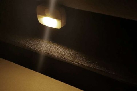 Lampka nocna LED z czujnikiem ruchu Izoxis 22090 Lampka nocna LED z czujnikiem ruchu Izoxis 22090