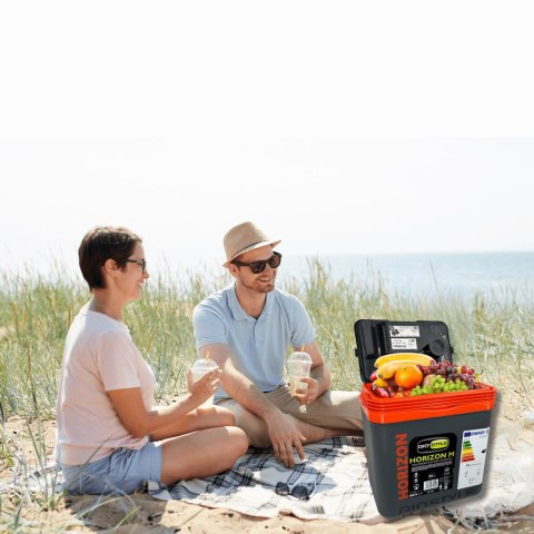 Lodówka turystyczna 20L KAMAI HORIZON, elektryczna 12/230V, kolor antracytowy z czerwonym akcentem Lodówka turystyczna 20L KAMAI HORIZON, elektryczna 12/230V, kolor antracytowy z czerwonym akcentem