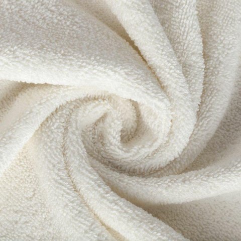 Ręcznik 30x50 Amanda kremowy z ozdobną welurową bordiurą w pasy frotte 500 g/m2 Eurofirany Ręcznik 30x50 Amanda kremowy z ozdobną welurową bordiurą w pasy frotte 500 g/m2 Eurofirany