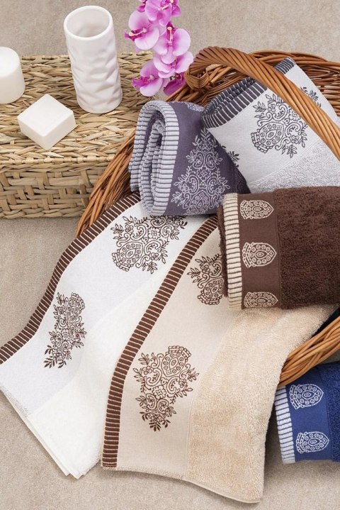 Ręcznik Gracja 70x140 grafitowy frotte z bordiurą w stylu orientalnym 550 g/m2 Ręcznik Gracja 70x140 grafitowy frotte z bordiurą w stylu orientalnym 550 g/m2