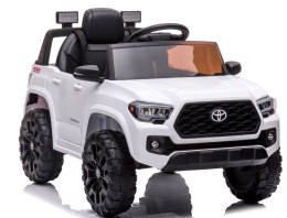 Toyota Tacoma biały , miękki fotelik pilot Licencja