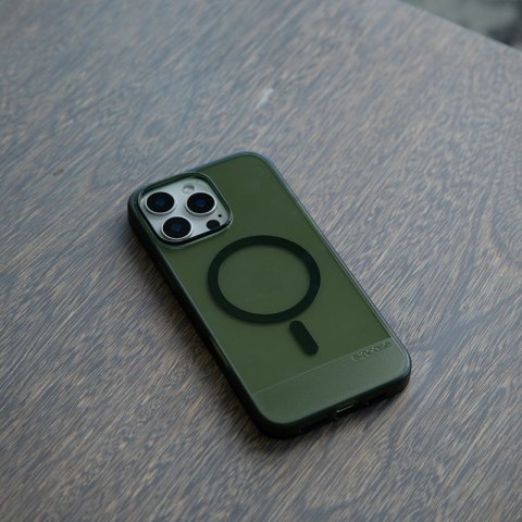 Incase Slim Case MagSafe - Etui iPhone 16 (Highland Green) Incase Slim Case MagSafe - Etui iPhone 16 (Highland Green)