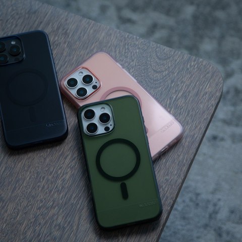 Incase Slim Case MagSafe - Etui iPhone 16 (Highland Green) Incase Slim Case MagSafe - Etui iPhone 16 (Highland Green)