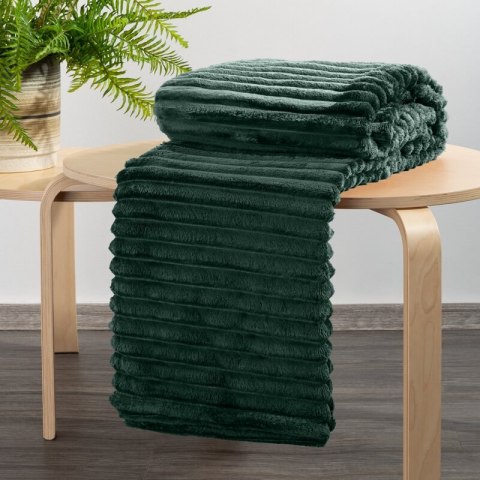 Koc narzuta 200x220 Soft zielony ciemny z mikrofibry prążki D91 Koc narzuta 200x220 Soft zielony ciemny z mikrofibry prążki D91