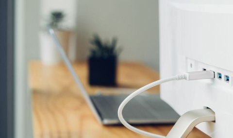 Moshi USB-C to DisplayPort Cable - Aluminiowa przejściówka z USB-C do DisplayPort 5K/60fps (srebrny) Moshi USB-C to DisplayPort Cable - Aluminiowa przejściówka z USB-C do DisplayPort 5K/60fps (srebrny)