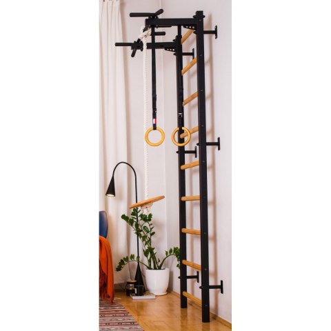 Drabinka gimnastyczna drewniano metalowa z metalowym drążkiem i akcesoriami BenchK 311B A076 Drabinka gimnastyczna drewniano metalowa z metalowym drążkiem i akcesoriami BenchK 311B A076