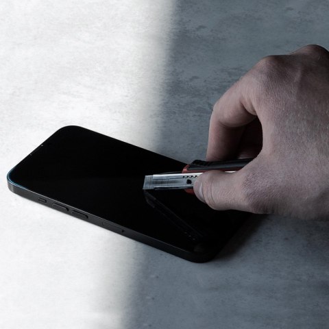 Crong 7D Nano Flexible Glass - Niepękające szkło hybrydowe 9H na cały ekran iPhone 13 / iPhone 13 Pro Crong 7D Nano Flexible Glass - Niepękające szkło hybrydowe 9H na cały ekran iPhone 13 / iPhone 13 Pro